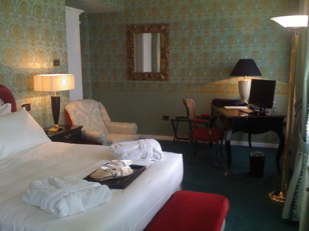 Hotel I Somaschi Cherasco Eksteriør billede